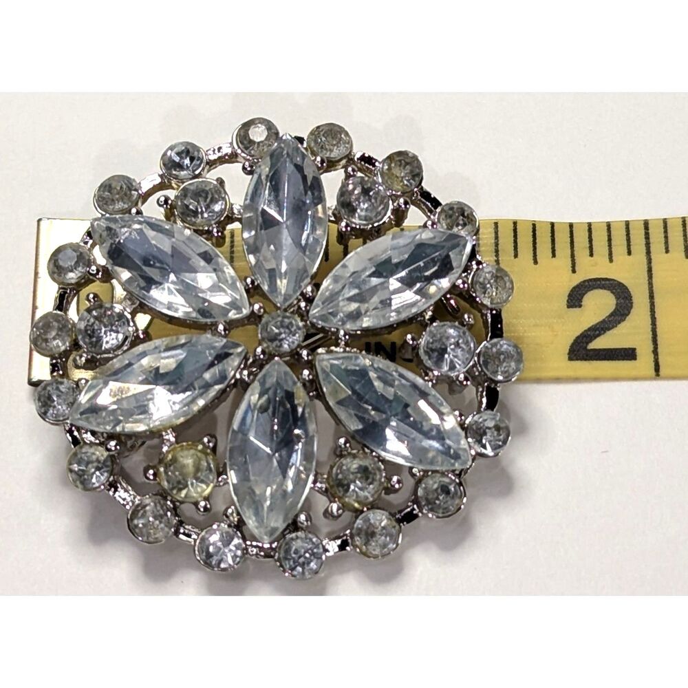 Round Marquise Rhinestone Flower Brooch - Picture 2 of 6